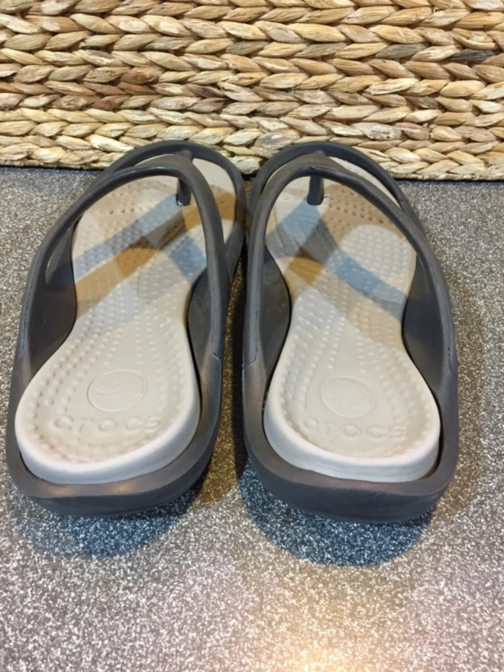 CROCS Unisex Black & Gray Flip Flop Sandals